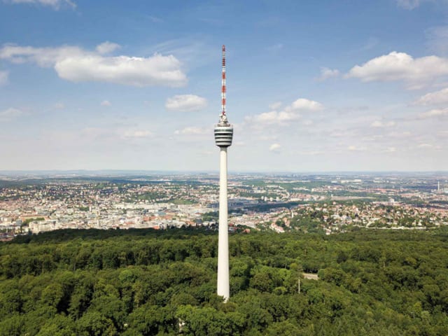 Torre de televisión Stuttgart — excursión en la Selva Negra del norte